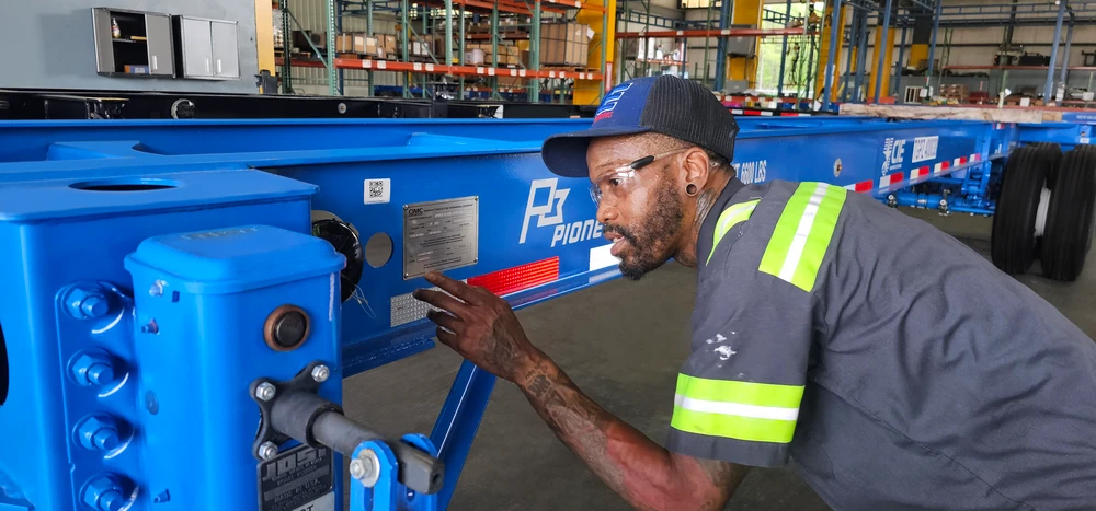 Container Chassis Regulations: Inspection & Compliance Guide 