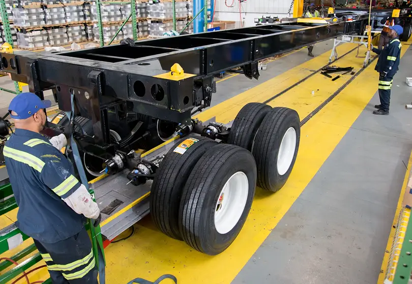 Trailer chassis assembly