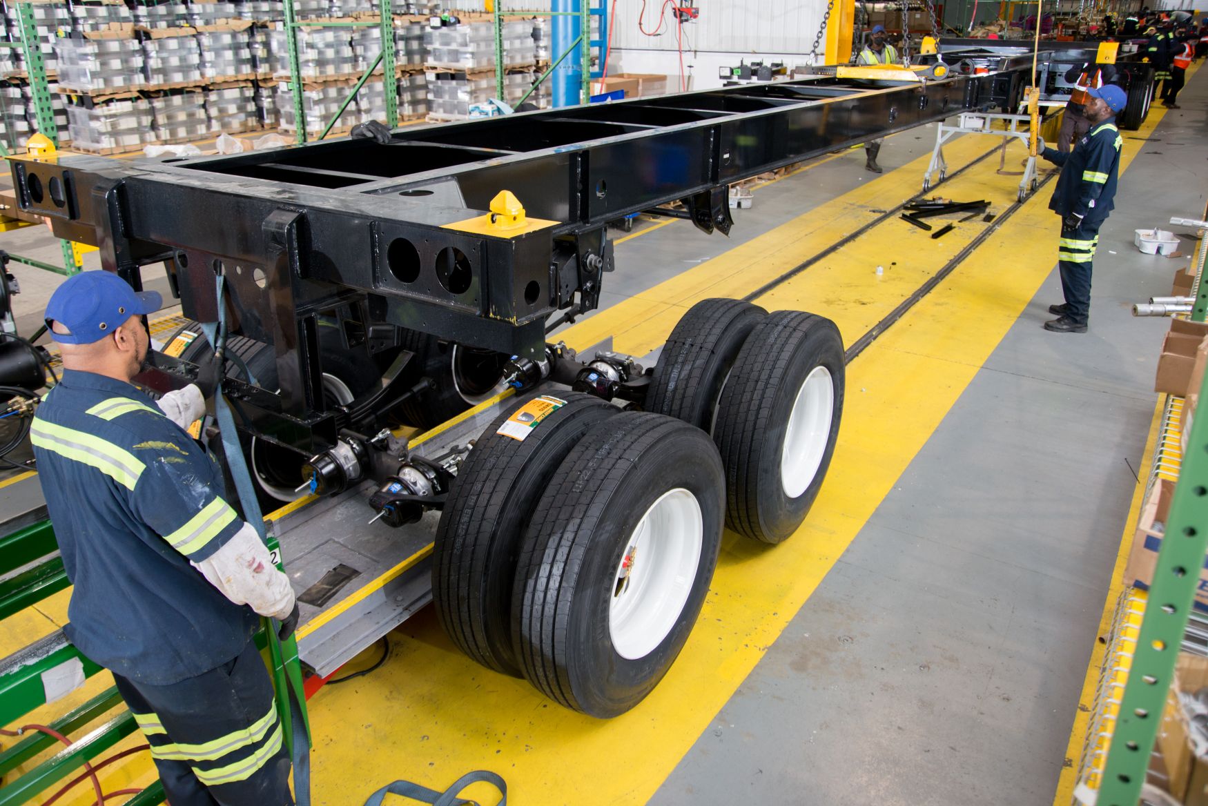 pioneer-chassis-production6